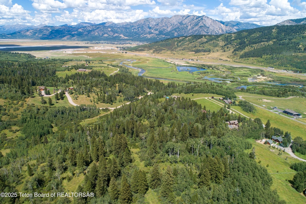 For Sale $1,895,000 • Co-Listing Agent