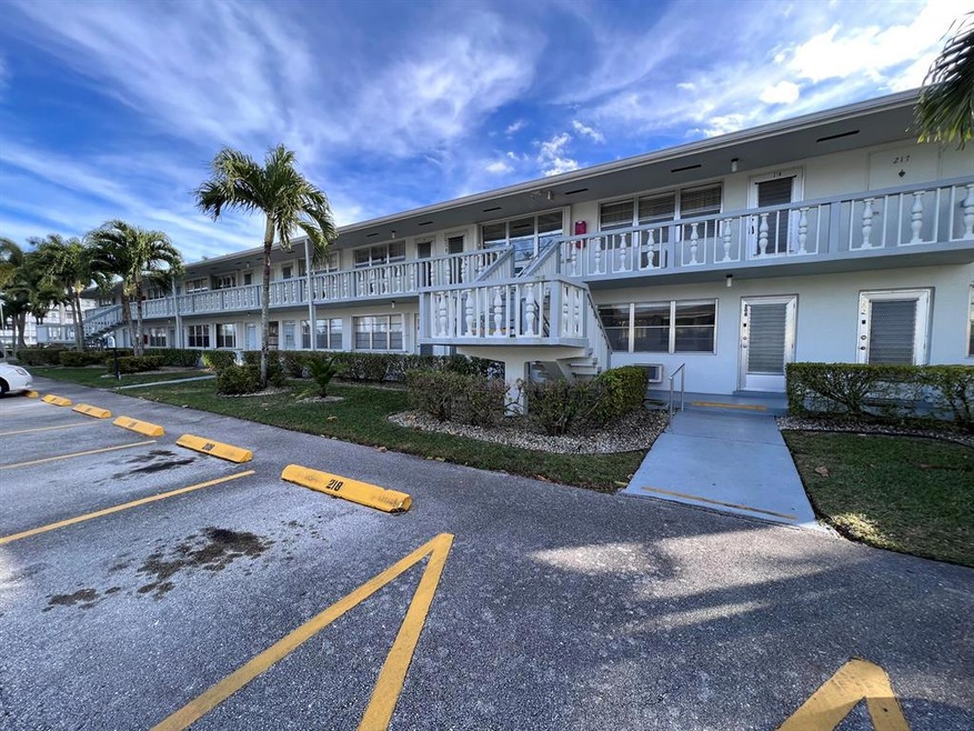 208 Windsor J unit J, West Palm Beach, FL 33417 - photo 1