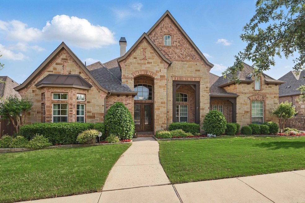 Pending $1,225,000 • Co-Listing Agent