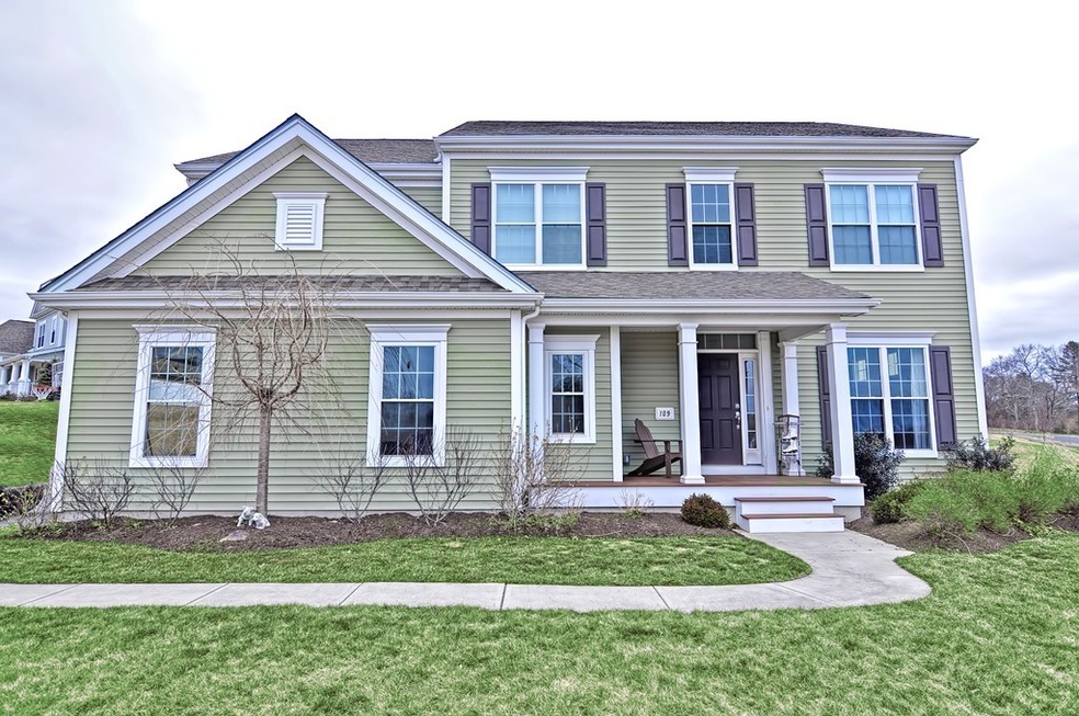 109 Hemmingway Place, Wrentham, MA 02093 - photo 1
