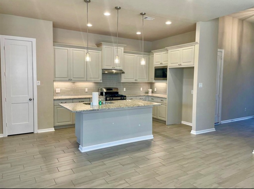 7923 Look Out Hill Dr, Magnolia, TX 77354 - photo 1