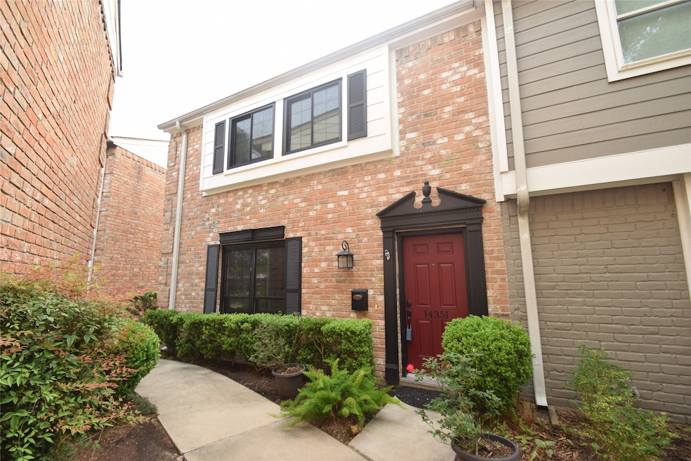 14351 Lost Meadow Ln, Houston, TX 77079 - photo 1