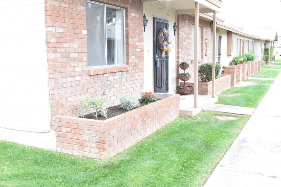 Corner Unit