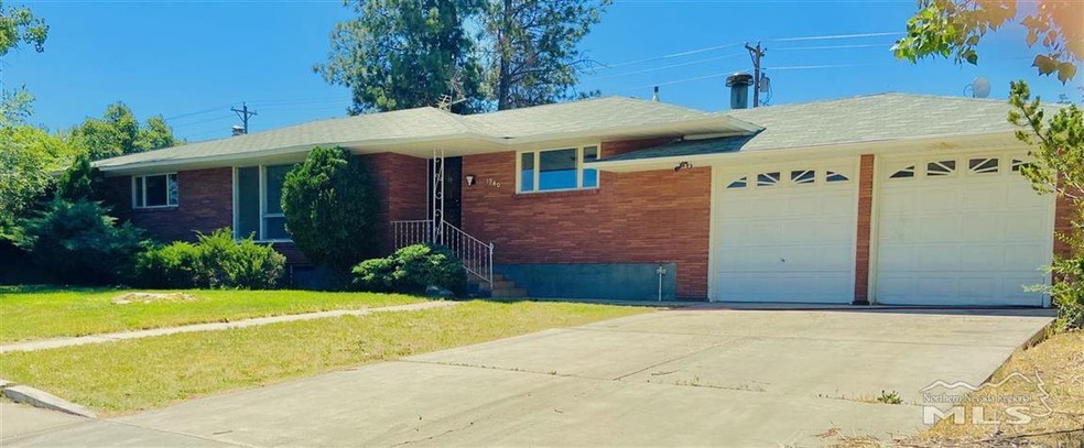 1940 S Bridge St, Winnemucca, NV 89445 - photo 1