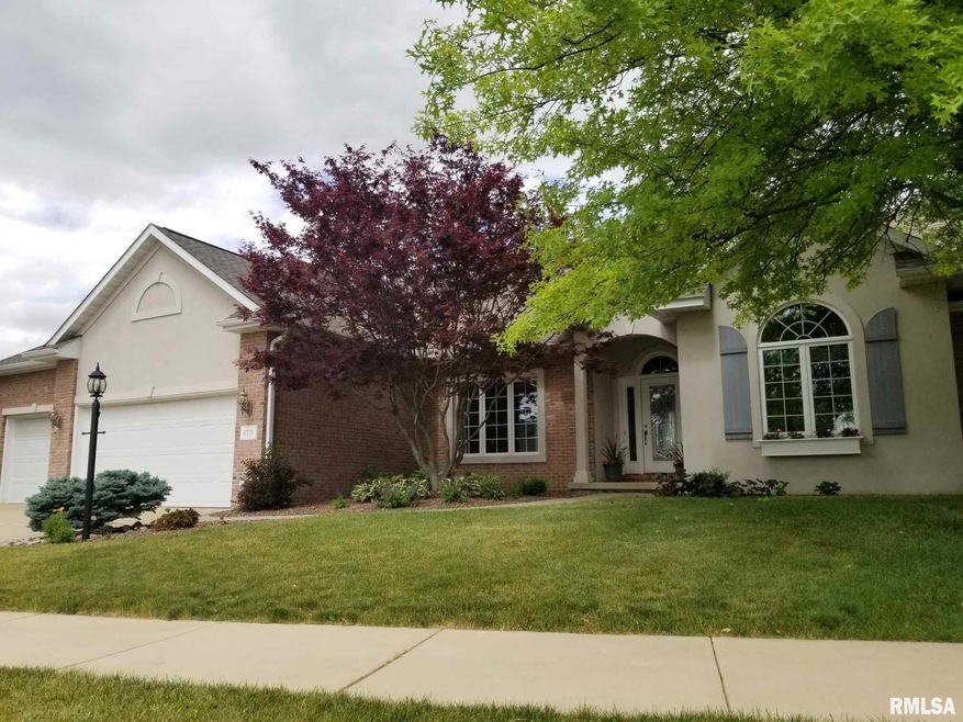 4711 N Weaverridge Blvd, Peoria, IL 61615 - photo 1