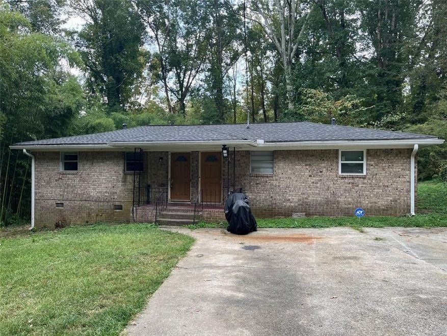 841 Larkin Ln SW unit 1, Mableton, GA 30126 - photo 1