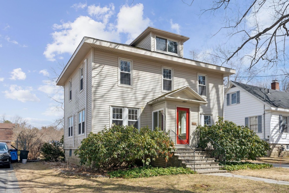 Sold $580,000 • Co-Listing Agent