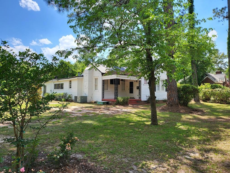 706 W 3rd Ave, Albany, GA 31701 - photo 1