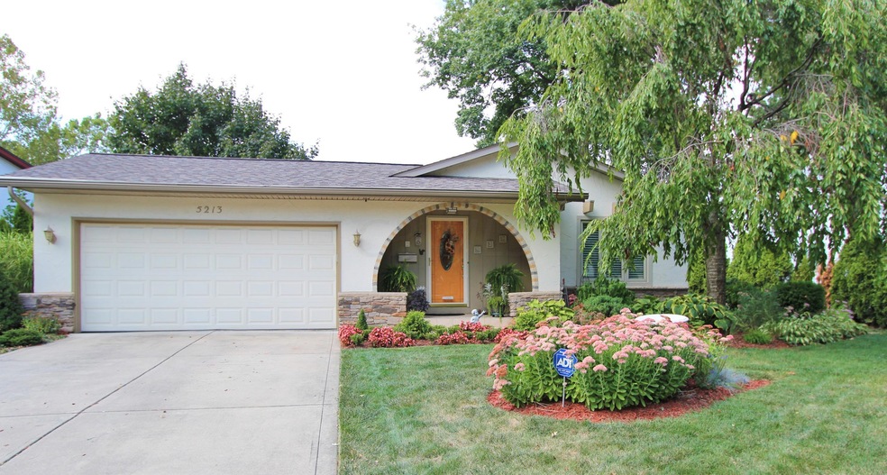 5213 Honeytree Loop W