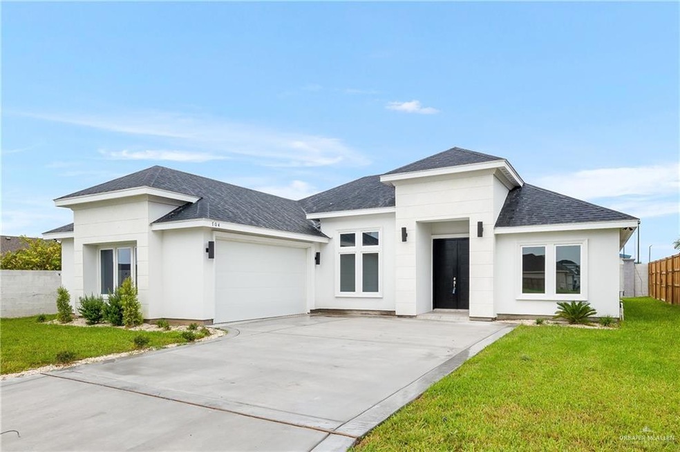 704 W Carmel Ave, Pharr, TX 78577 - photo 1