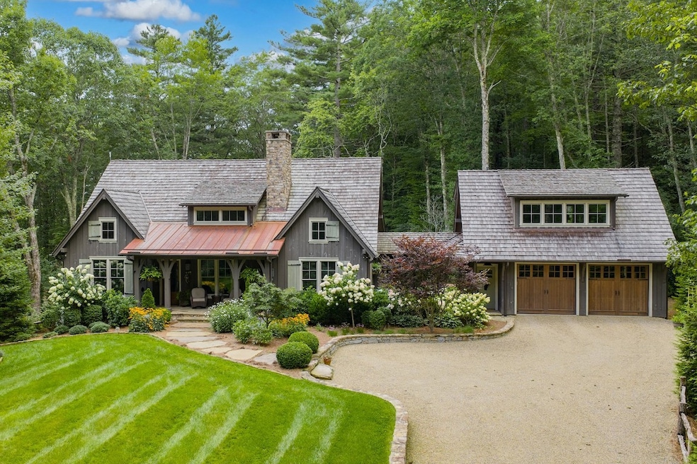 For Sale $2,995,000 • Co-Listing Agent