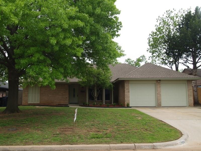 2512 NW 117th St, Oklahoma City, OK 73120 - photo 1