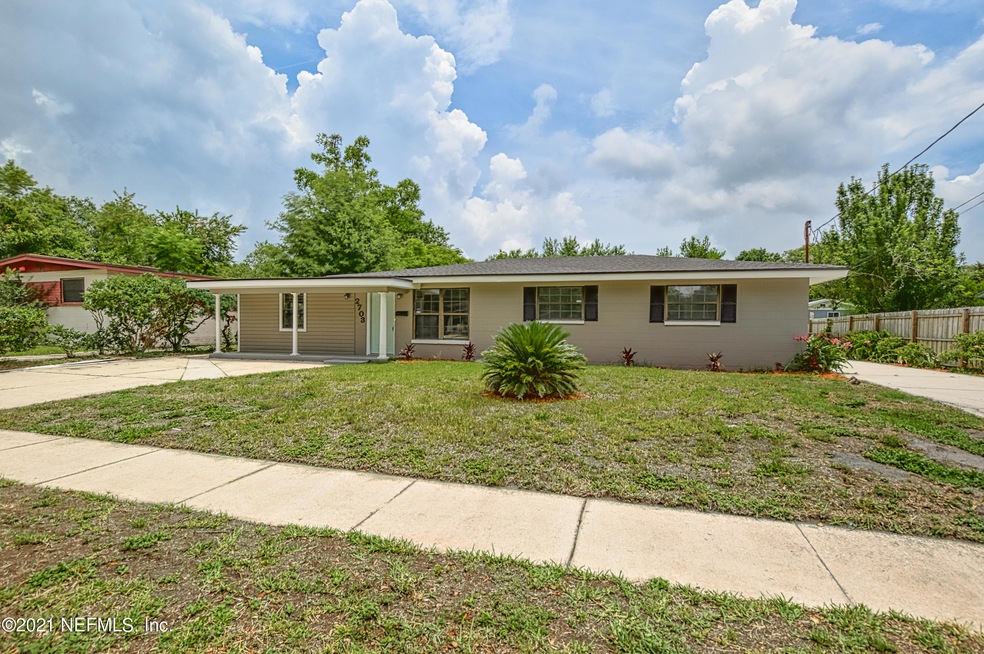 2703 Congaree Dr W, Jacksonville, FL 32211 - photo 1