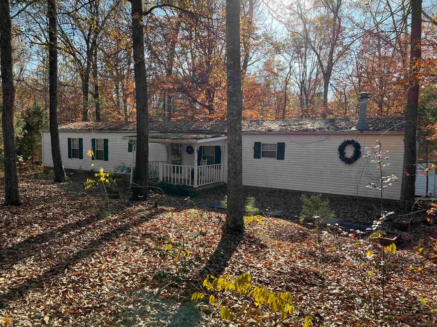 1077 Whiteside Dr, Elberton, GA 30635 - photo 1