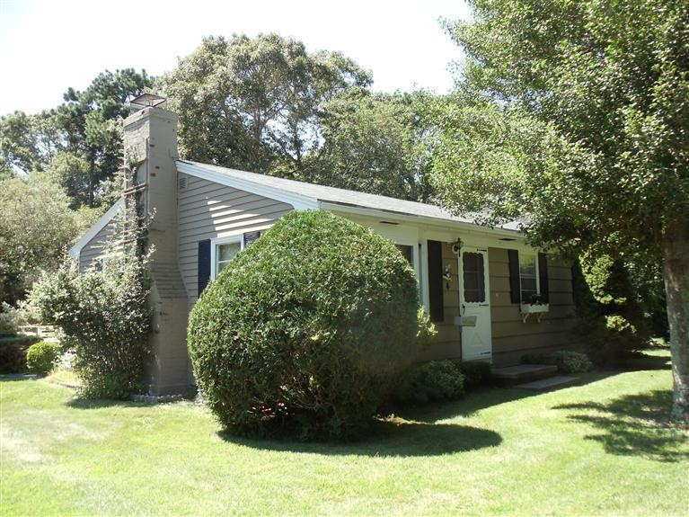 4 Crystal Spring Ave, North Falmouth, MA 02556 - photo 1