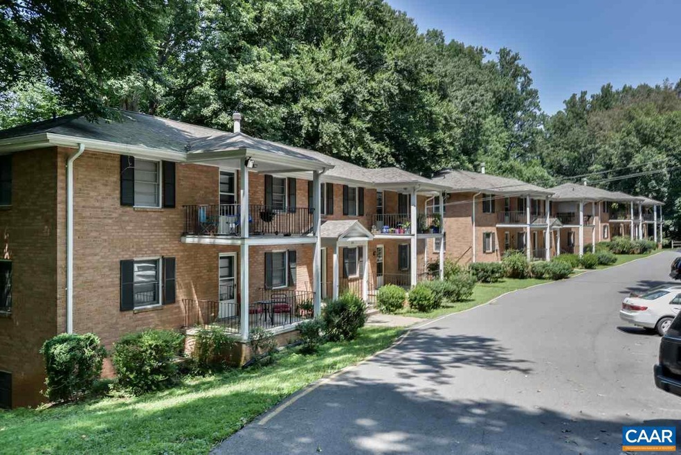 1227 Park St unit 5, Charlottesville, VA 22901 - photo 1