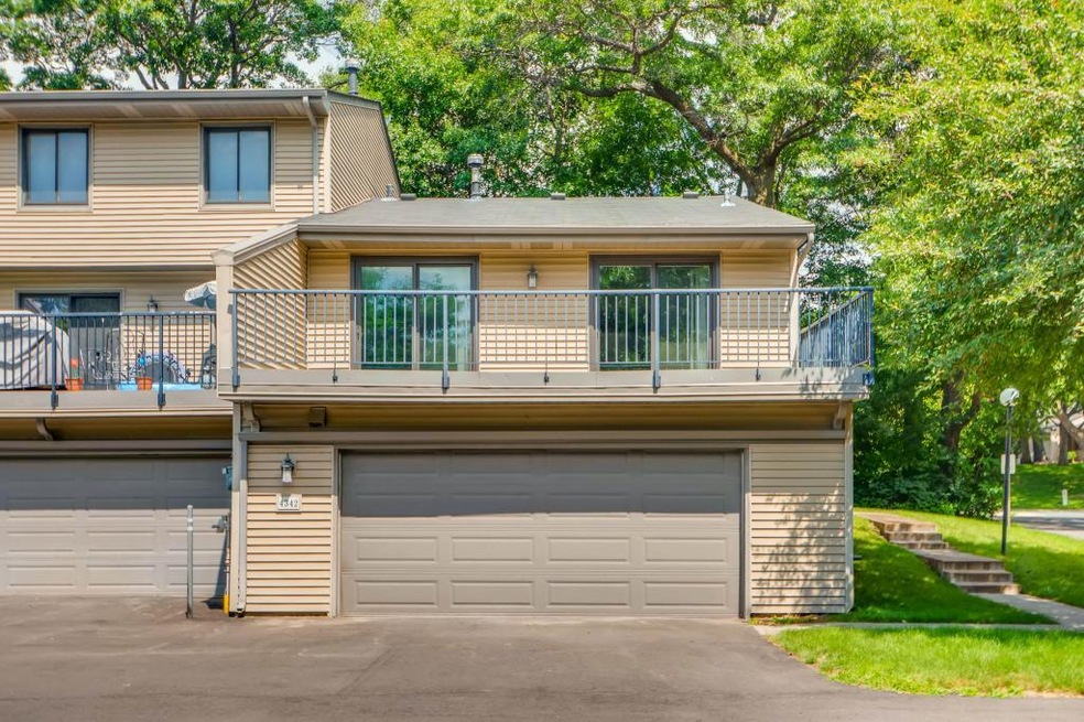 Welcome to 4342 Arden View Court!