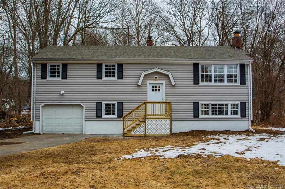 5 Partridge Hollow Rd, Gales Ferry, CT 06335 - photo 1