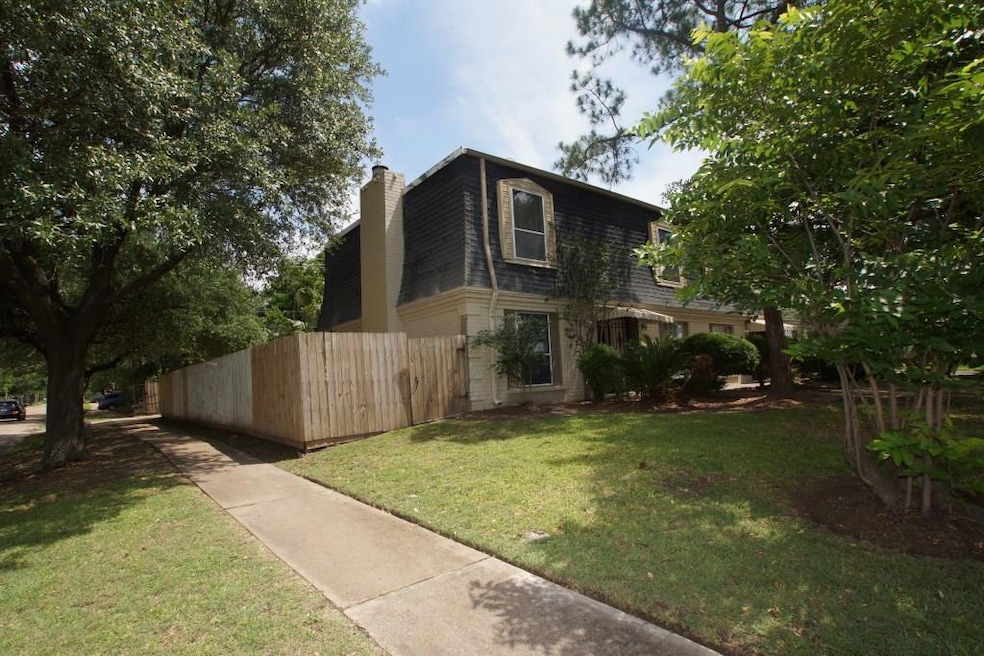 8330 Beechnut St unit B, Houston, TX 77036 - photo 1