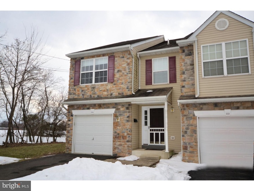 224 E Mount Vernon St, Lansdale, PA 19446 - photo 1