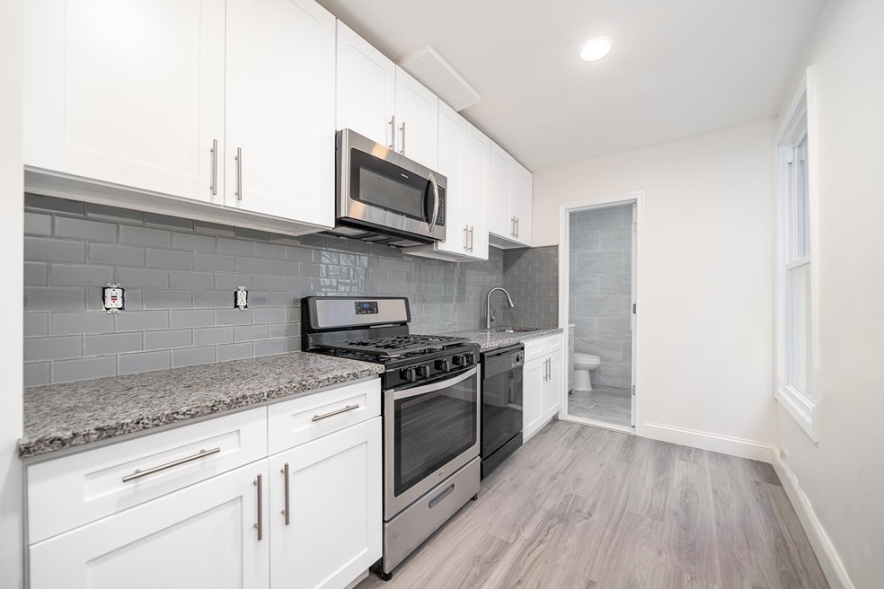 241 New York Ave unit 4, Jersey City, NJ 07307 - photo 1