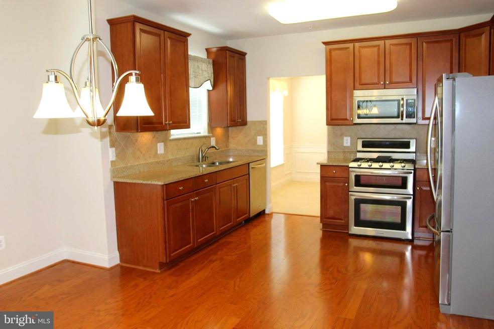 8606 Wintergreen Ct unit 406, Odenton, MD 21113 - photo 1