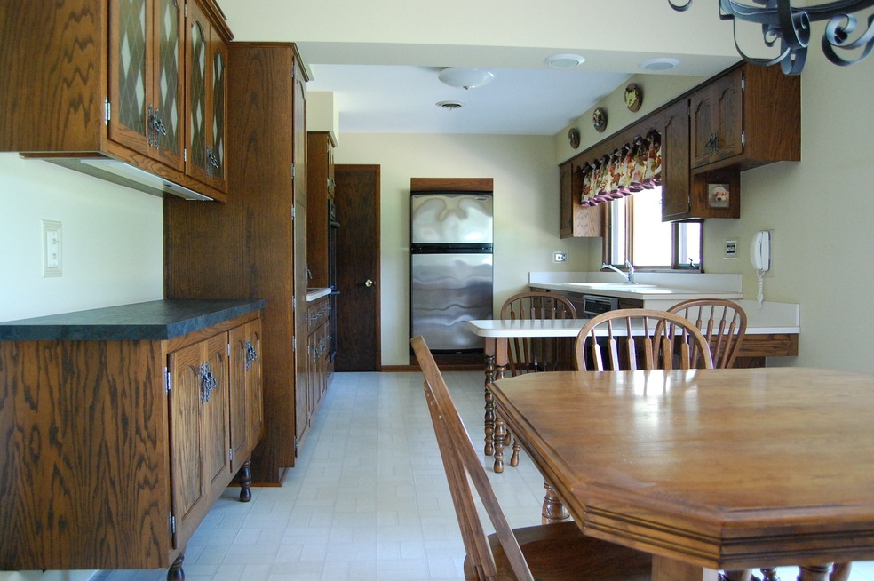 8S509 River Dr, Naperville, IL 60565 - photo 1