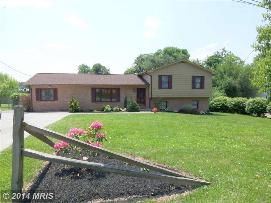 1125 Clarkville Dr, Winchester, VA 22603 - photo 1