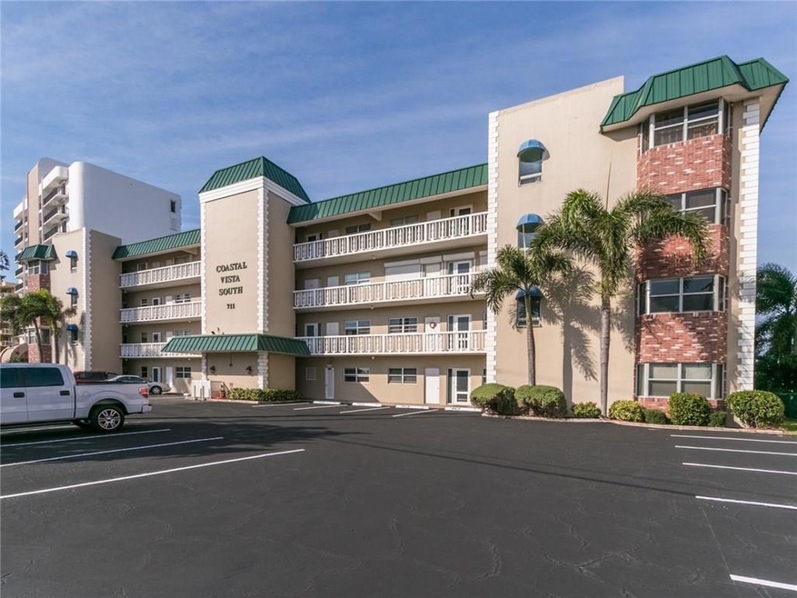 Small 24 unit building , extra guest parking acros