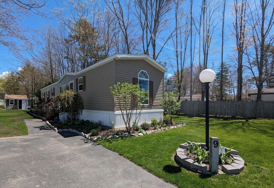 9 Freshwater Dr, Old Orchard Beach, ME 04064 - photo 1