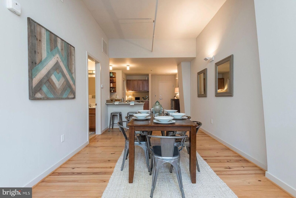 1200 Walnut St unit 602, Philadelphia, PA 19107 - photo 1