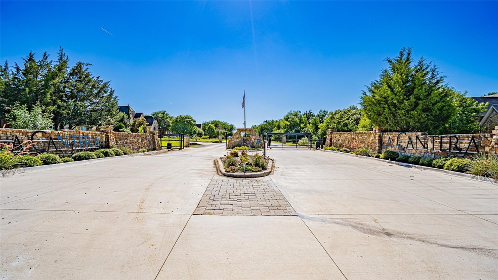 4320 Tapatio Springs Rd, Fort Worth, TX 76108 - photo 1