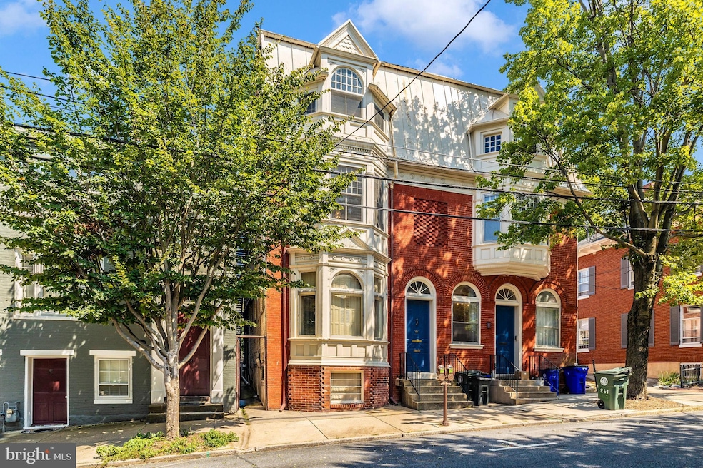 125 W Church St unit B, Frederick, MD 21701 - photo 1