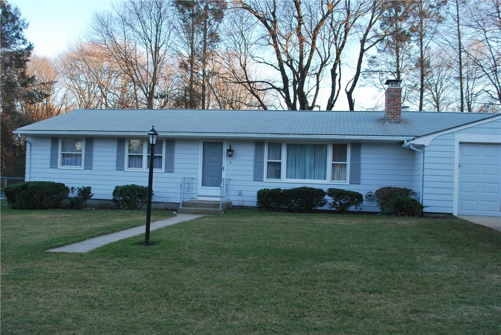 6 Maplewood Orchard Dr, Greenville, RI 02828 - photo 1