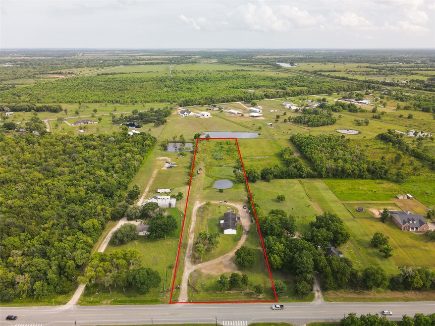 2945 Fm 1462 Rd, Alvin, TX 77511 - photo 1