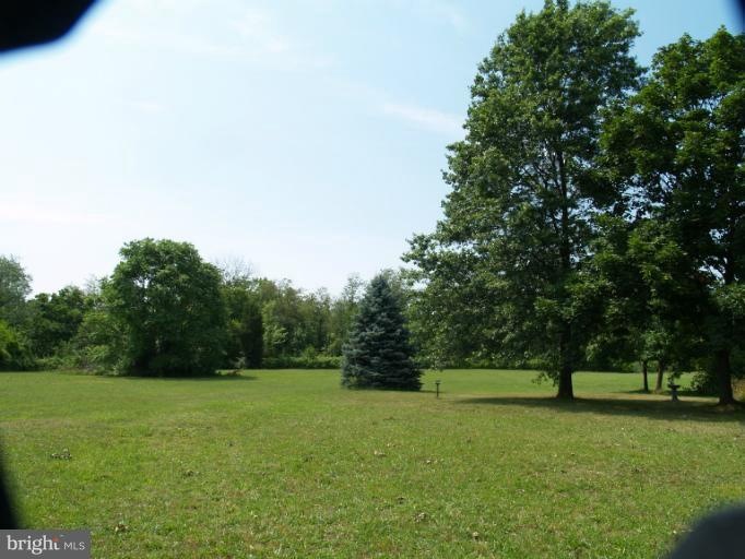 5787 Hurdle Hill Ct, Frederick, MD 21703 - photo 1