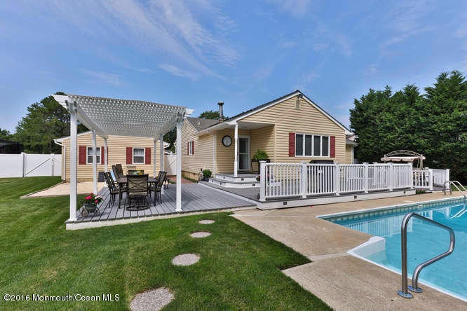 resort living at home