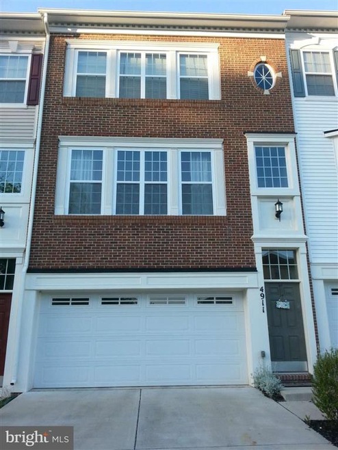 4911 Potomac Highlands Cir unit 138, Triangle, VA 22172 - photo 1