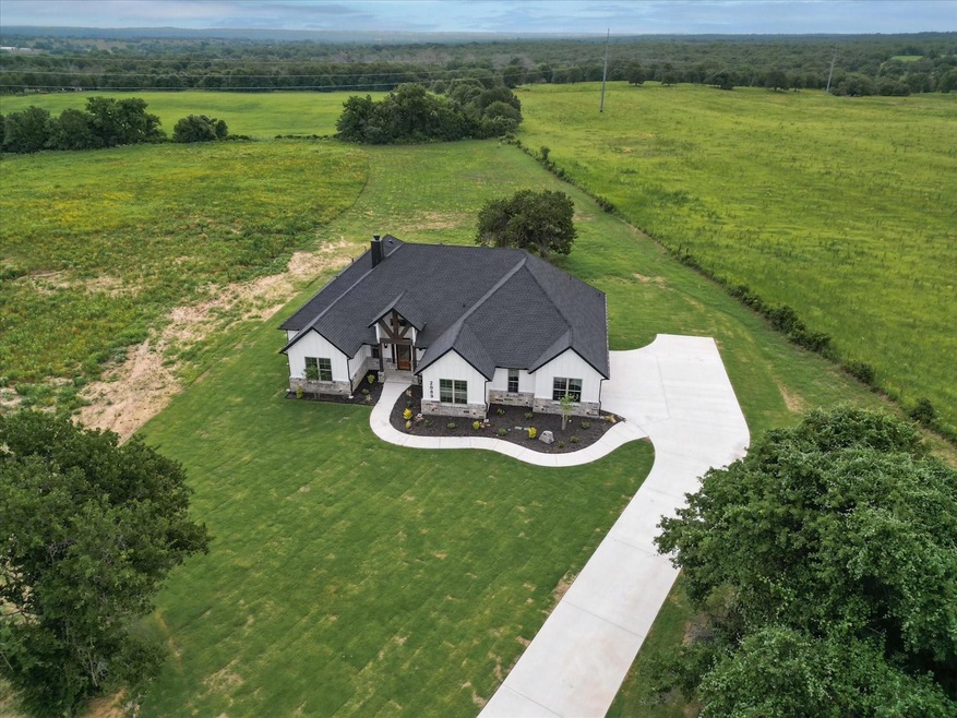 2089 Glenhollow Dr, Weatherford, TX 76088 - photo 1