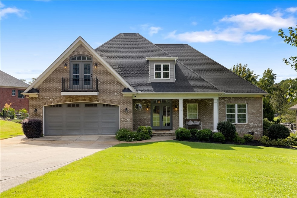 For Sale $819,943 • Co-Listing Agent