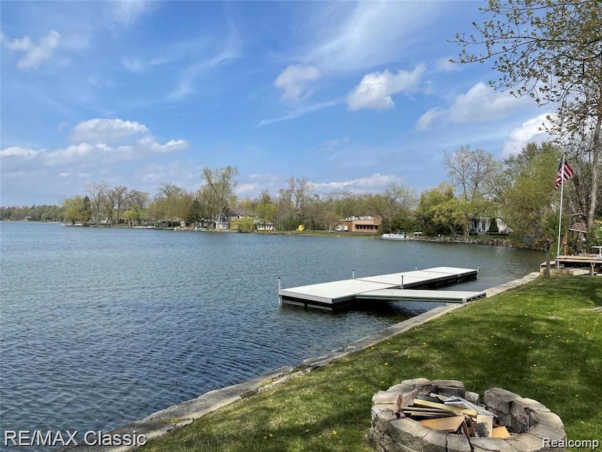 Have up to 5 docks