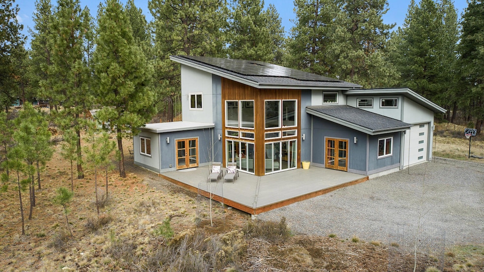 19354 Kiowa Rd, Bend, OR 97702 - photo 1