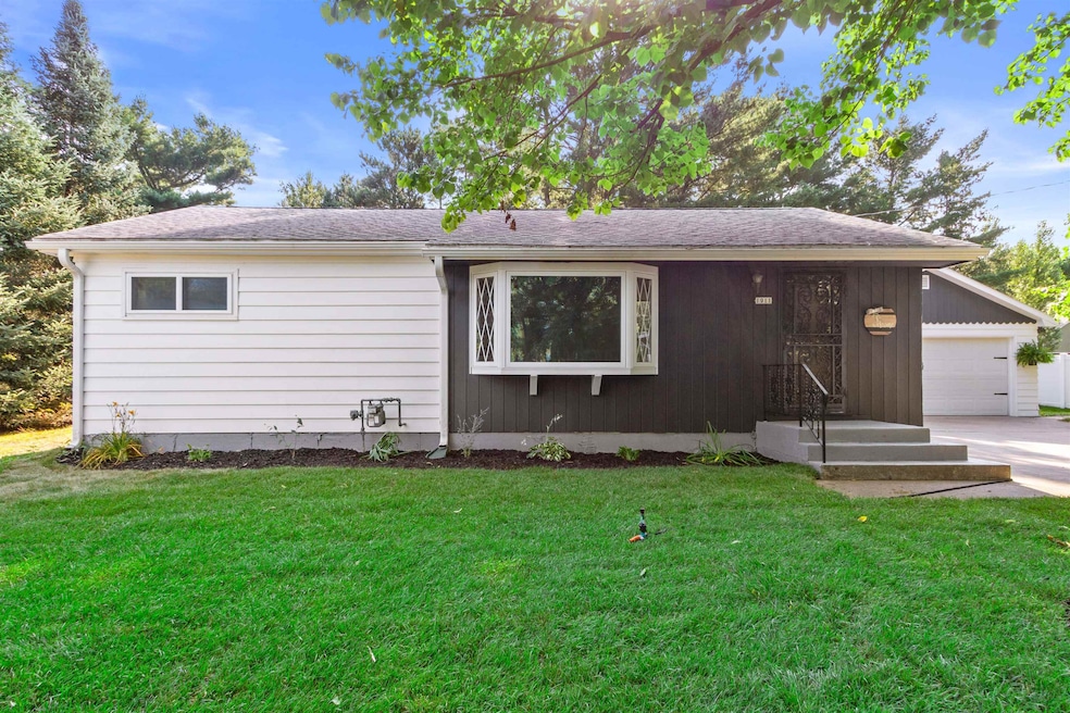 Under Contract $179,900 • Co-Listing Agent