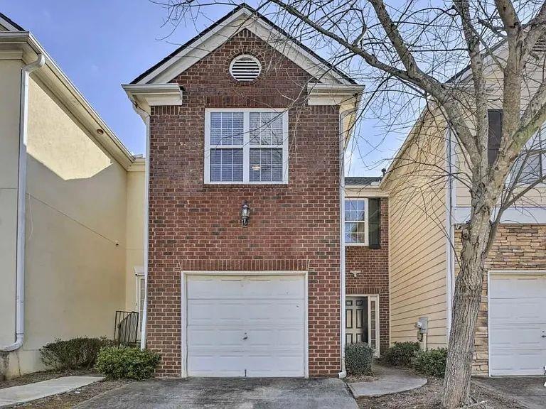 7129 Biltmore Way, Lithonia, GA 30058 - photo 1