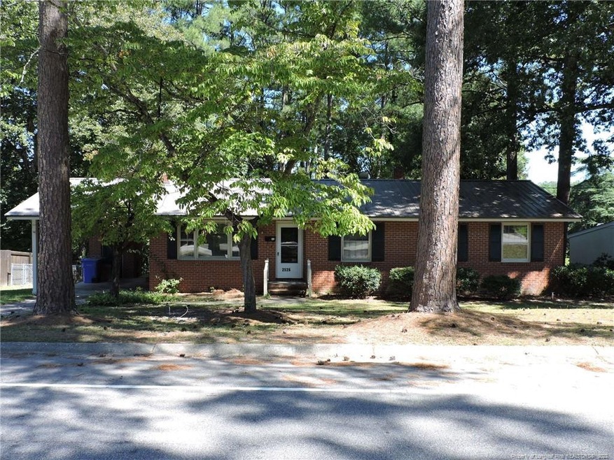 2526 Huntington Rd, Fayetteville, NC 28303 - photo 1