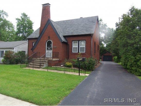 106 E Apple St, Freeburg, IL 62243 - photo 1