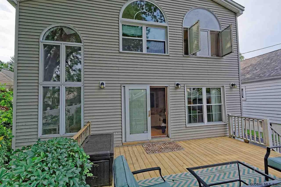 15 Fordham Ct, Albany, NY 12209 - photo 1