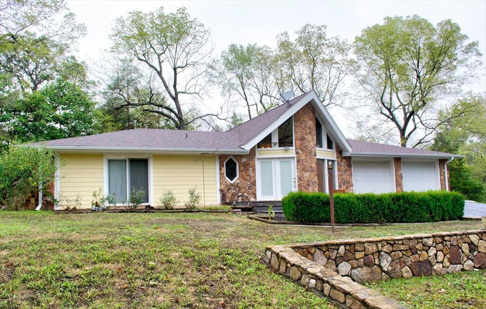 2566 W State Highway Cc, Brighton, MO 65617 - photo 1