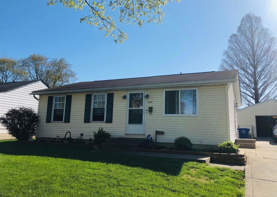 1000 Harwood Dr, Columbus, OH 43228 - photo 1