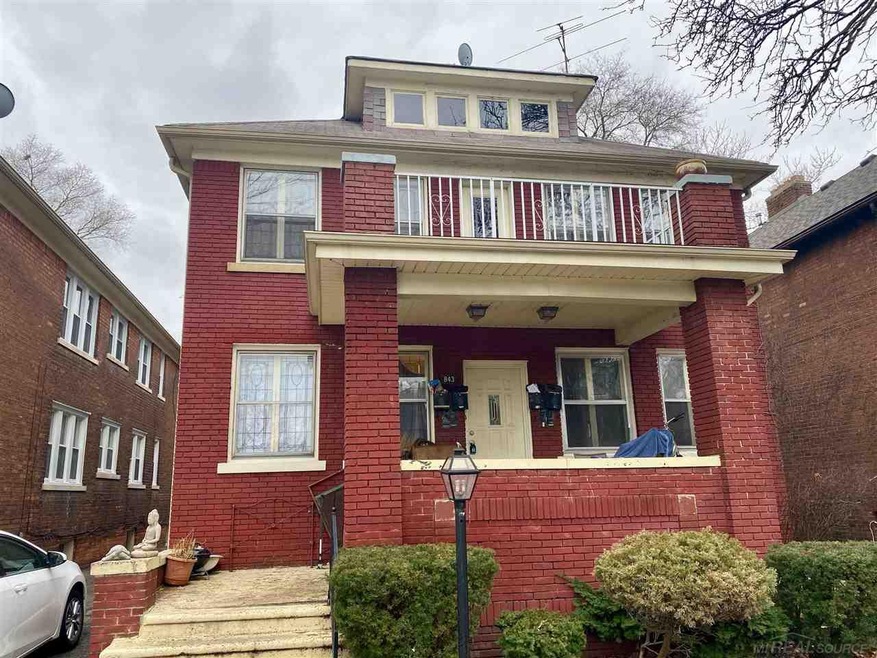 843 Beaconsfield Ave unit 1N, Grosse Pointe Park, MI 48230 - photo 1